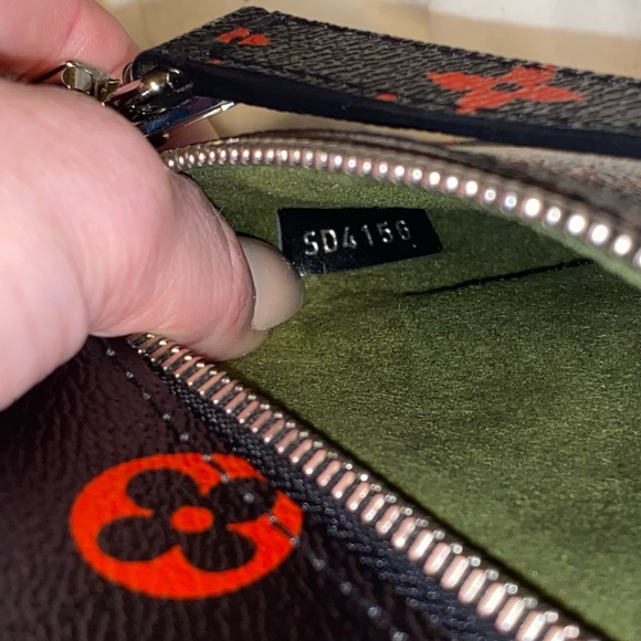 Louis Vuitton Infrarouge Pochette-metis - Picture 16 of 16